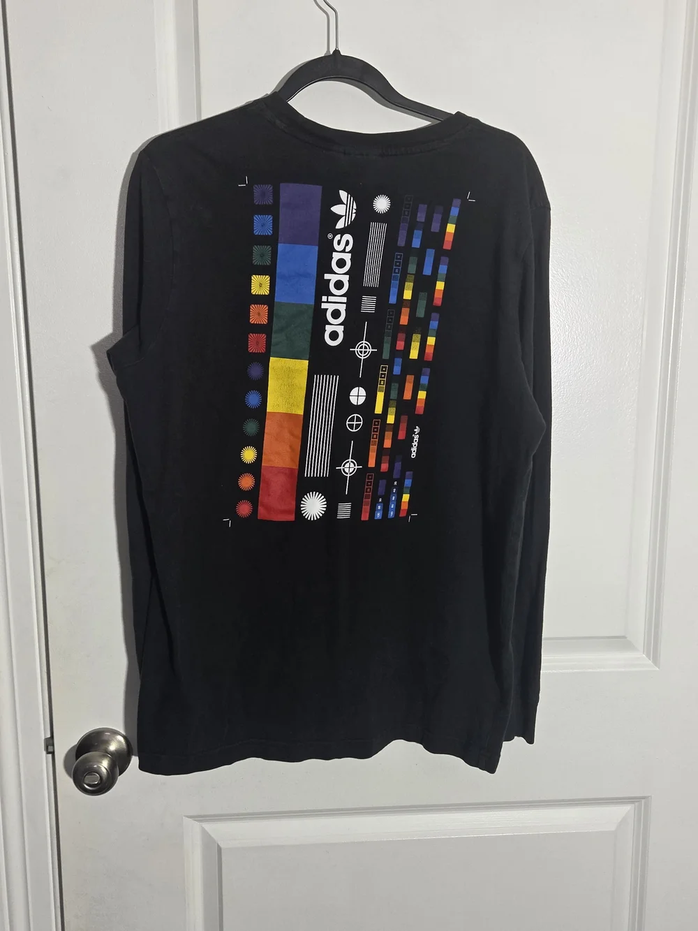 Adidas Long Sleeve Tee Mens Medium Sports T Shirt Black Cotton Colorful Graphics